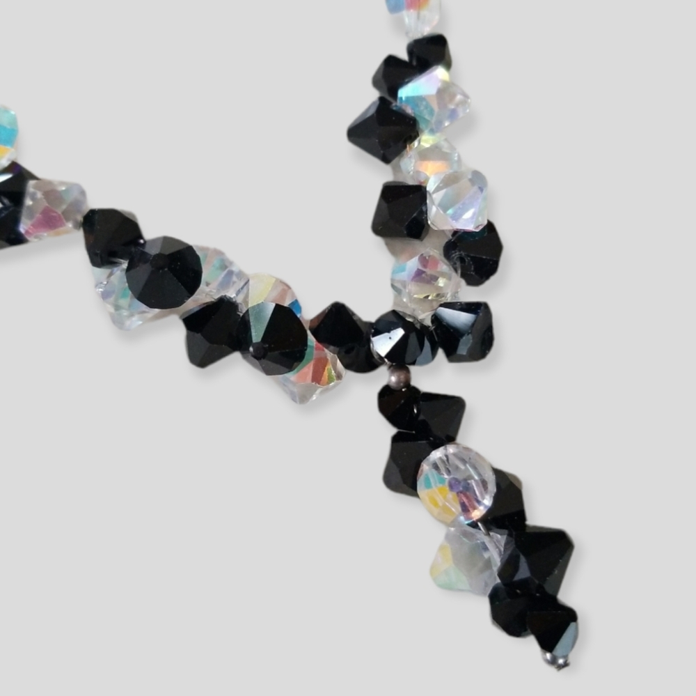 Elegant Hand Crafted Swarovski Crystal Illusion Beaded Necklace NWT - Picture 3 of 10
